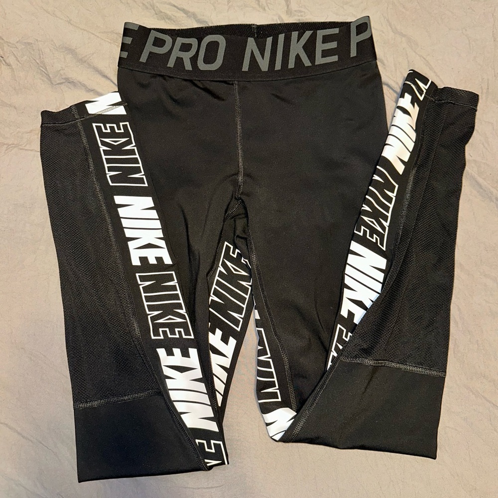 Nike Pro leggings